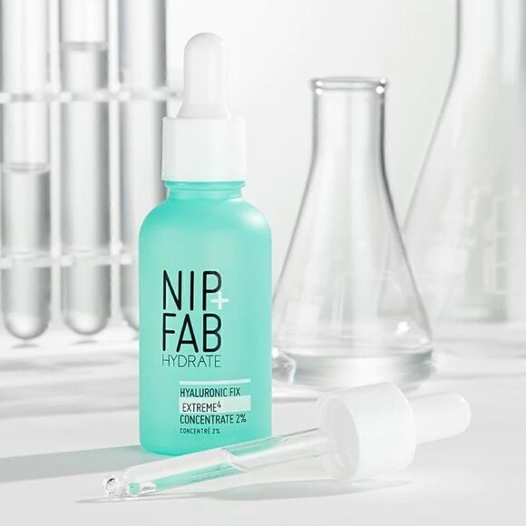 Nip + Fab Hyaluronic Fix Extreme 4 Concentrate Extreme 2 and glycolic fix night - Picture 4 of 10